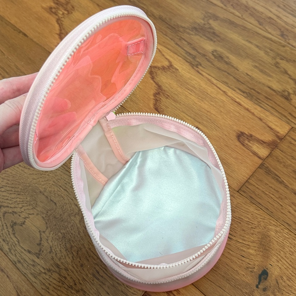 Drunk Elephant toiletry bag round mesh pink - Picture 4 of 7